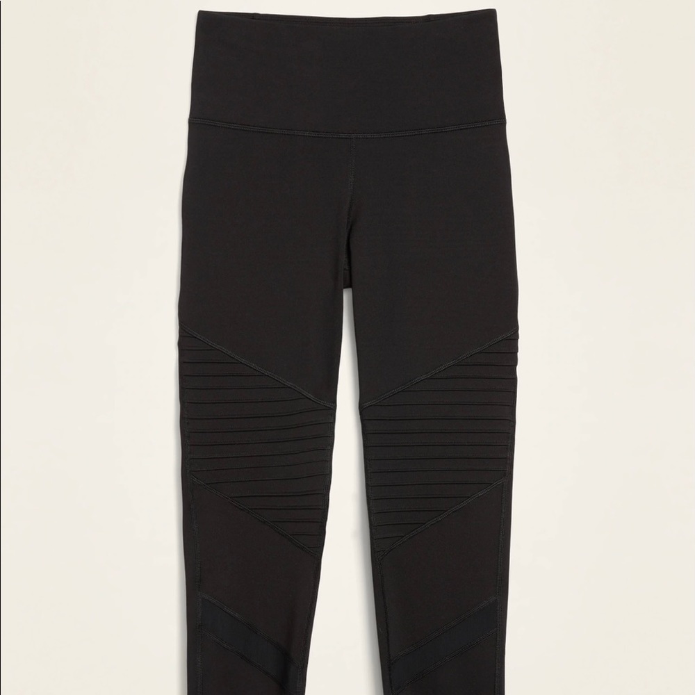 Old Navy Active 7/8 Motto Legging